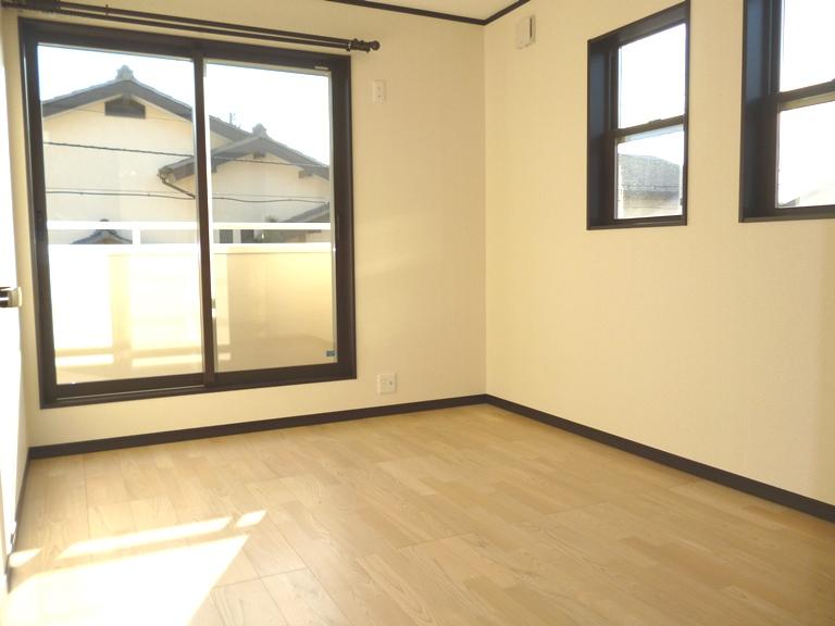 Non-living room. 2F southwest room