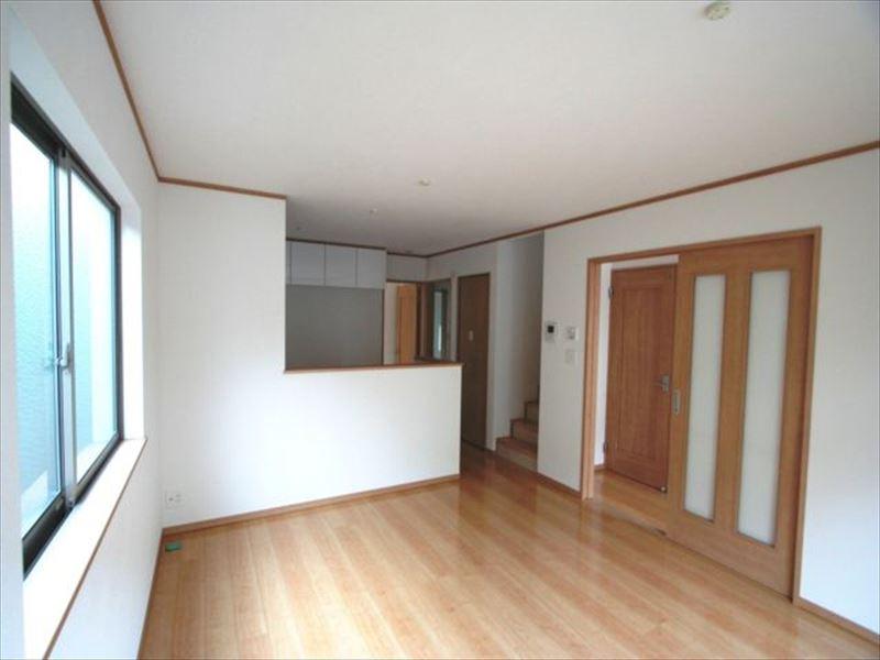 Same specifications photos (living)