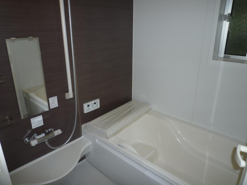 Bathroom. Indoor (10 May 2013) Shooting