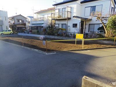 Local photos, including front road. Local (11 May 2013) Shooting