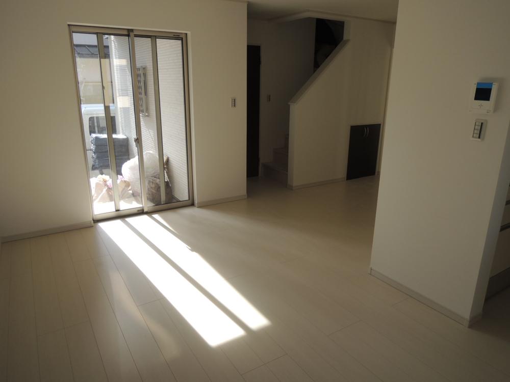 Living. Local (10 May 2013) Shooting Living the dazzling place the day of plug