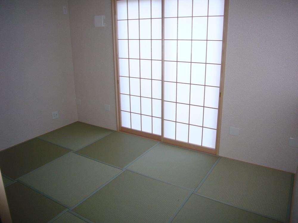 Non-living room. Indoor (12 May 2013) Shooting