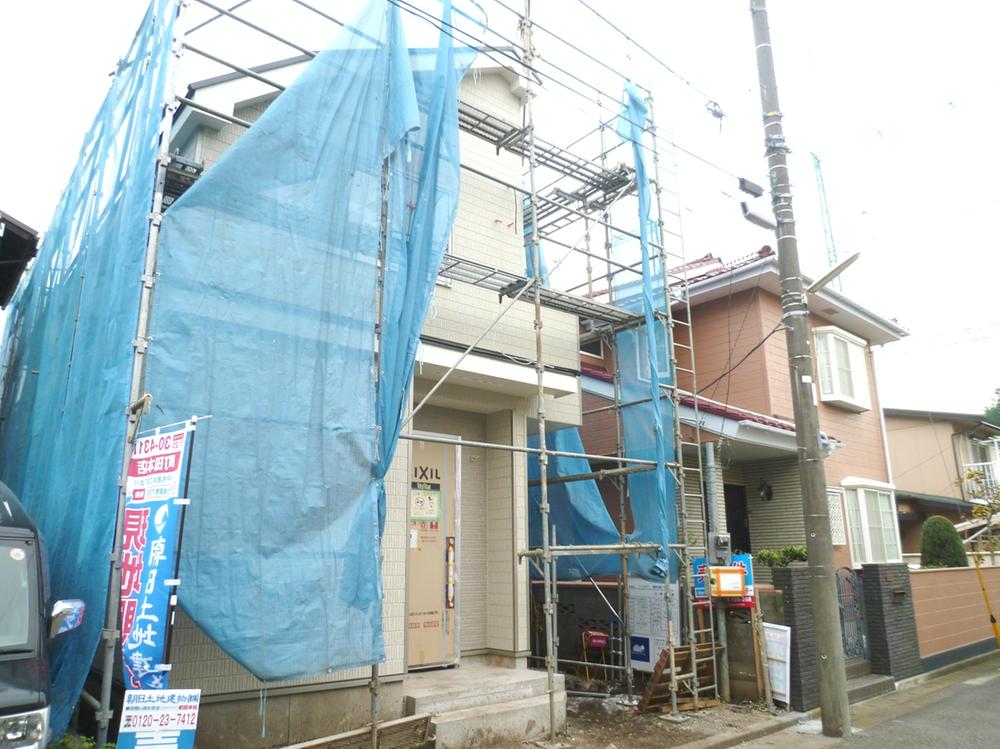 Local appearance photo. Local (11 May 2013) Shooting