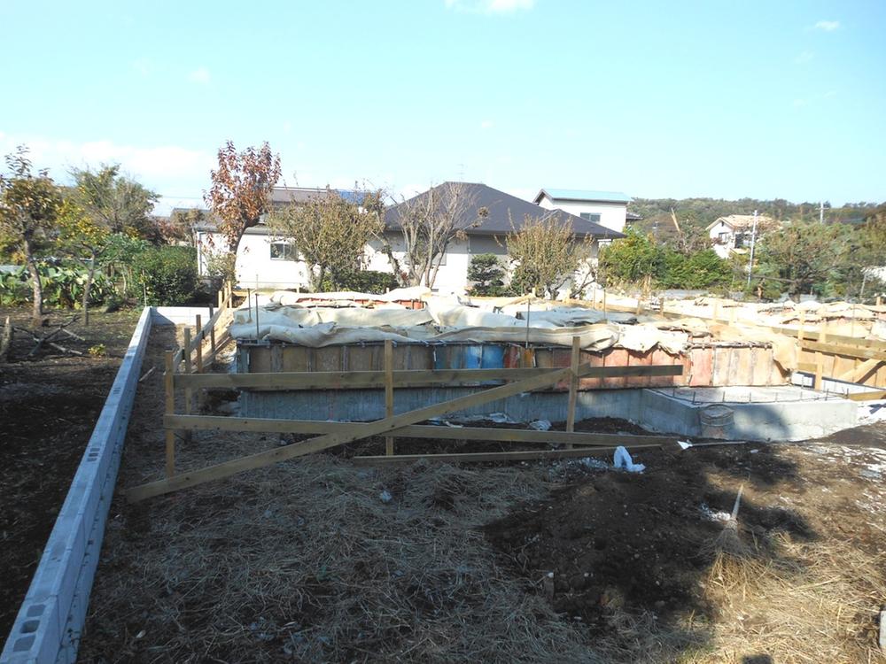 Local appearance photo. 5 Building