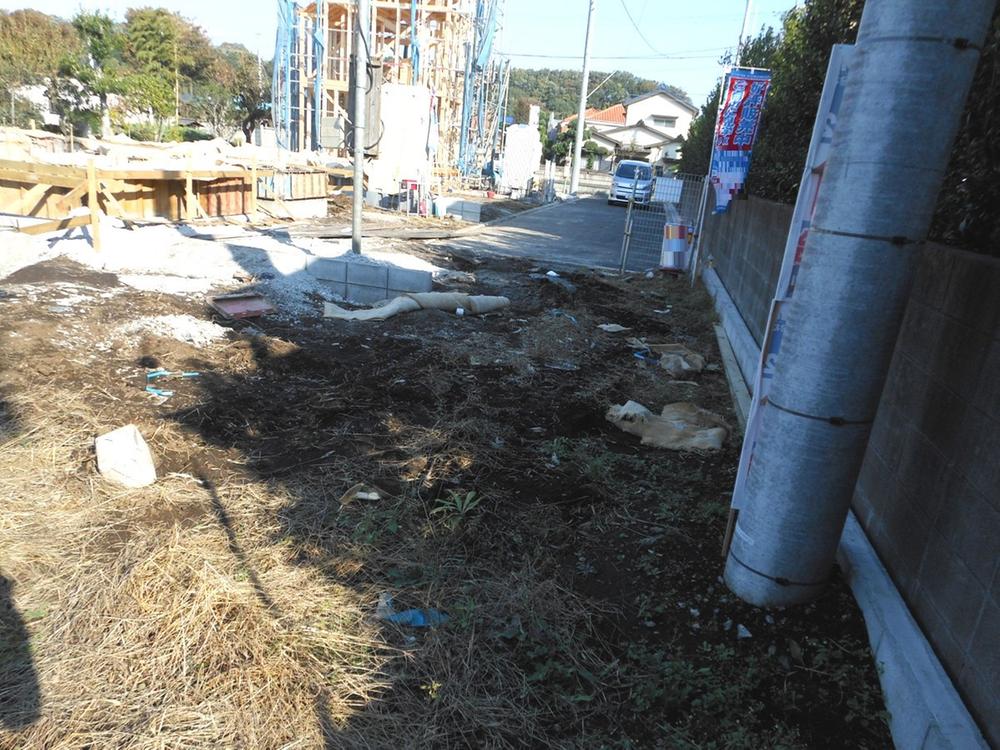 Local appearance photo. 5 Building