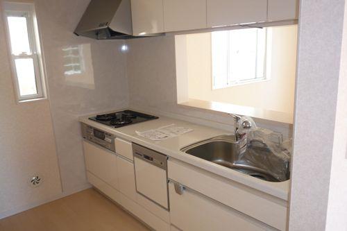 Same specifications photo (kitchen)