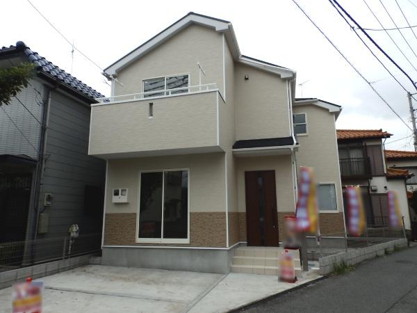 Local appearance photo. Local (10 May 2013) Shooting