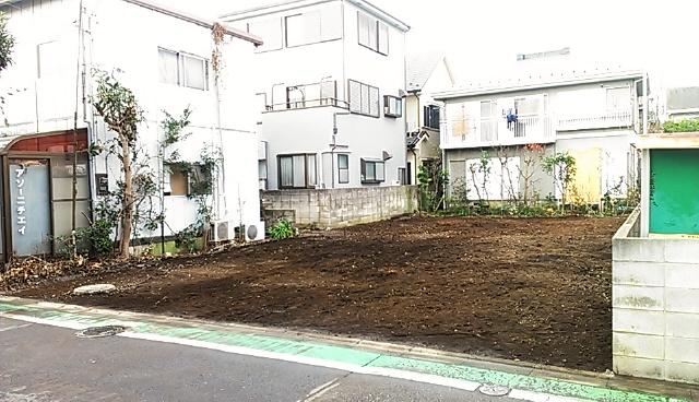 Local appearance photo. Local (12 May 2013) Shooting