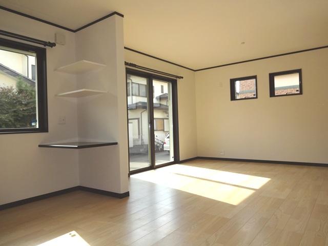 Living. Living 18 Pledge