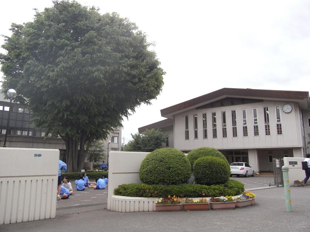 Junior high school. Unomori 960m until junior high school