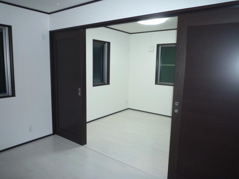 Other introspection. The third floor Western-style room is transformed into a spacious Pledge 10.85 in the double door of the sliding door.