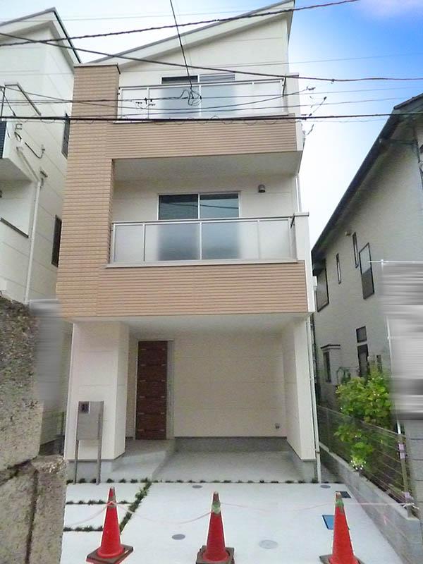 Local appearance photo. Local (August 2013) Shooting