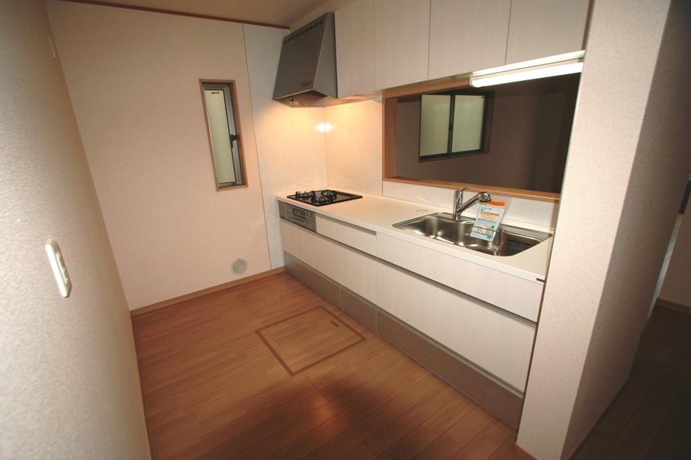 Kitchen. Local (12 May 2013) Shooting