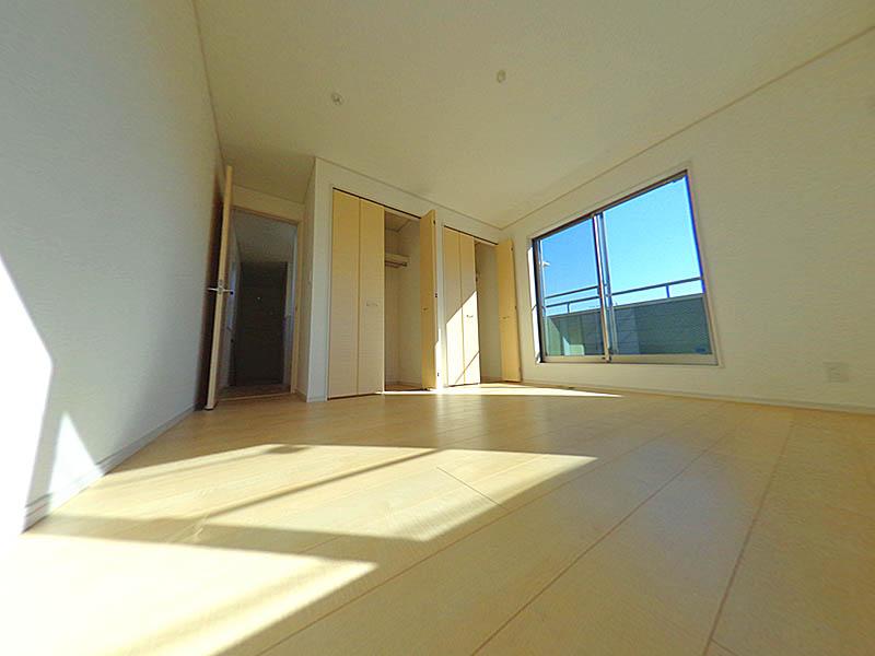 Non-living room. Indoor (11 May 2013) Shooting