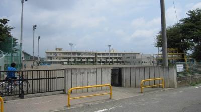 Primary school. Up to elementary school 210m Onuma elementary school