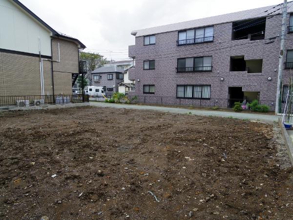 Local appearance photo. Local (10 May 2013) Shooting