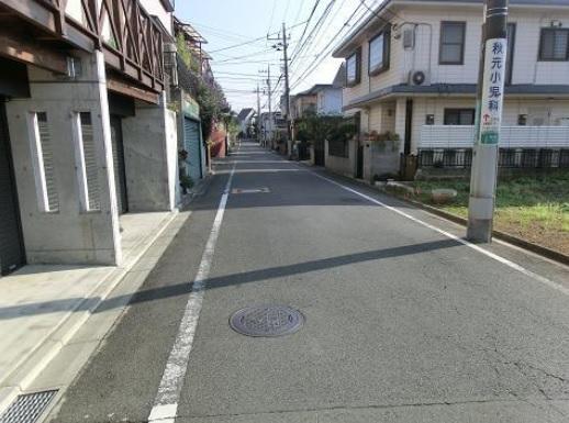 Local photos, including front road. Local (10 May 2013) Shooting