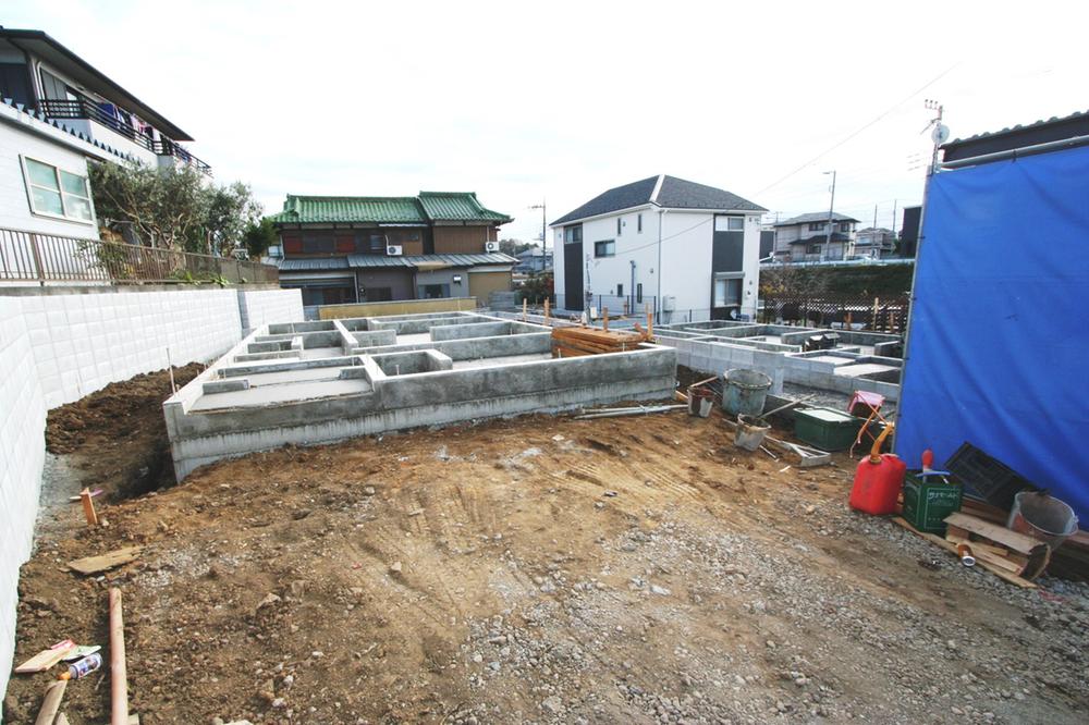 Local appearance photo. Local (12 May 2013) Shooting