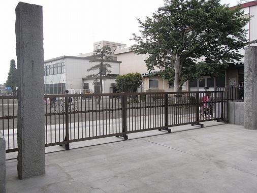 Primary school. 1000m to Ohno elementary school
