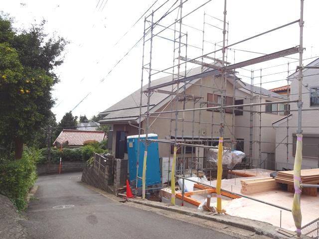 Local photos, including front road. Adjacent road