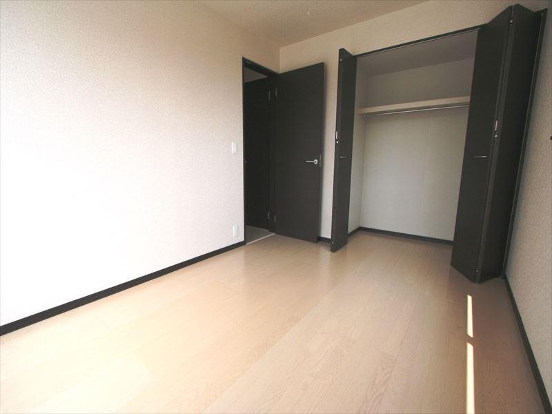 Same specifications photos (Other introspection). Same specifications