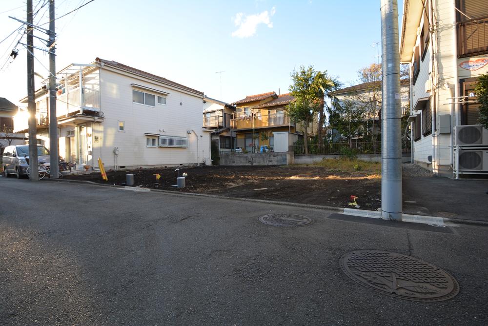 Local appearance photo. Local (12 May 2013) Shooting