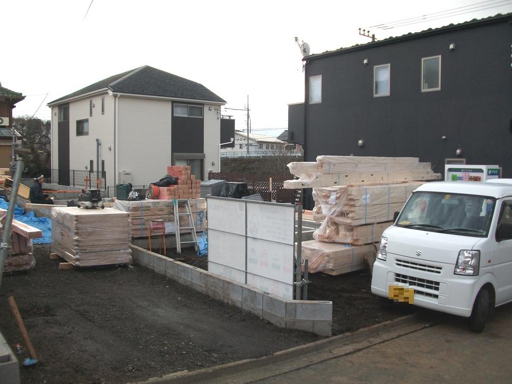 Local appearance photo. Local (12 May 2013) Shooting