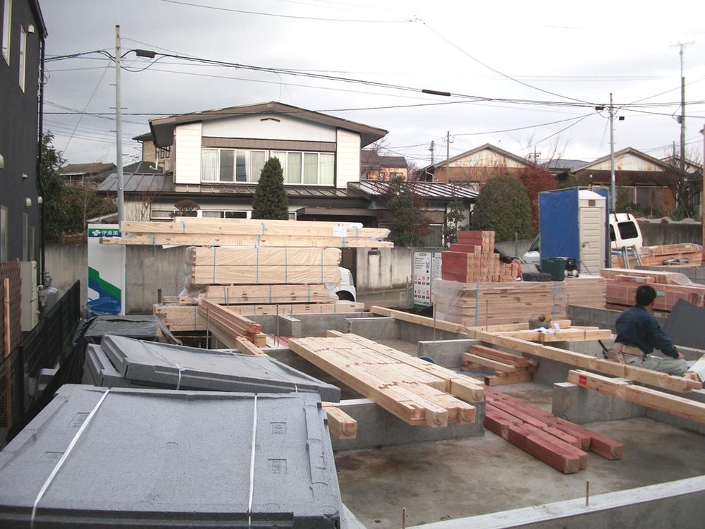 Local appearance photo. Local (12 May 2013) Shooting