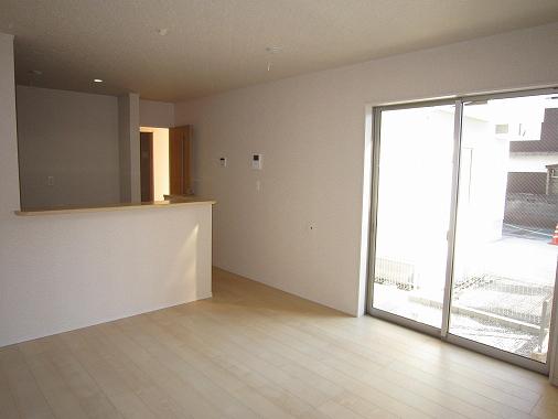 Living. Building 2 Living