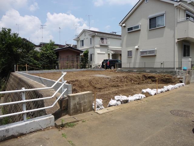 Local land photo. Local (12 May 2013) Shooting