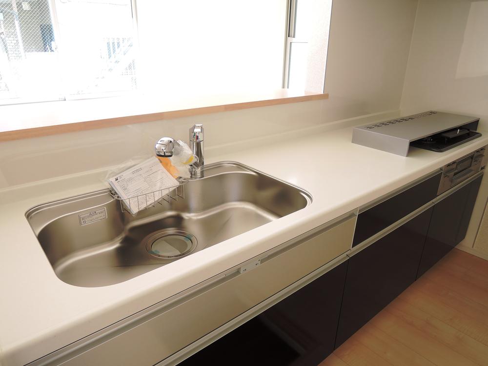 Kitchen. Local (12 May 2013) Shooting