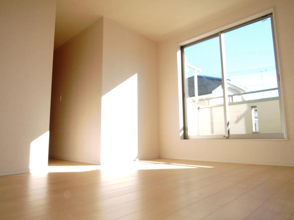 Non-living room. Local (12 May 2013) Shooting