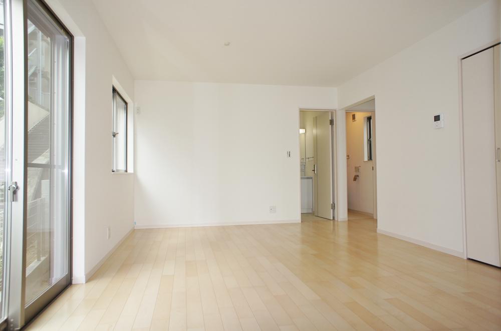 Living. It is a 17-Pledge of leeway All rooms have double-glazing