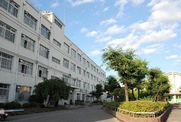 Primary school. Up to elementary school 1100m Sakuradai elementary school