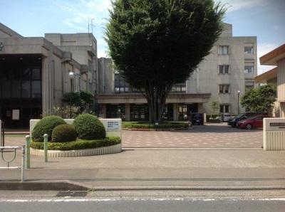 Junior high school. Unomori 850m until junior high school