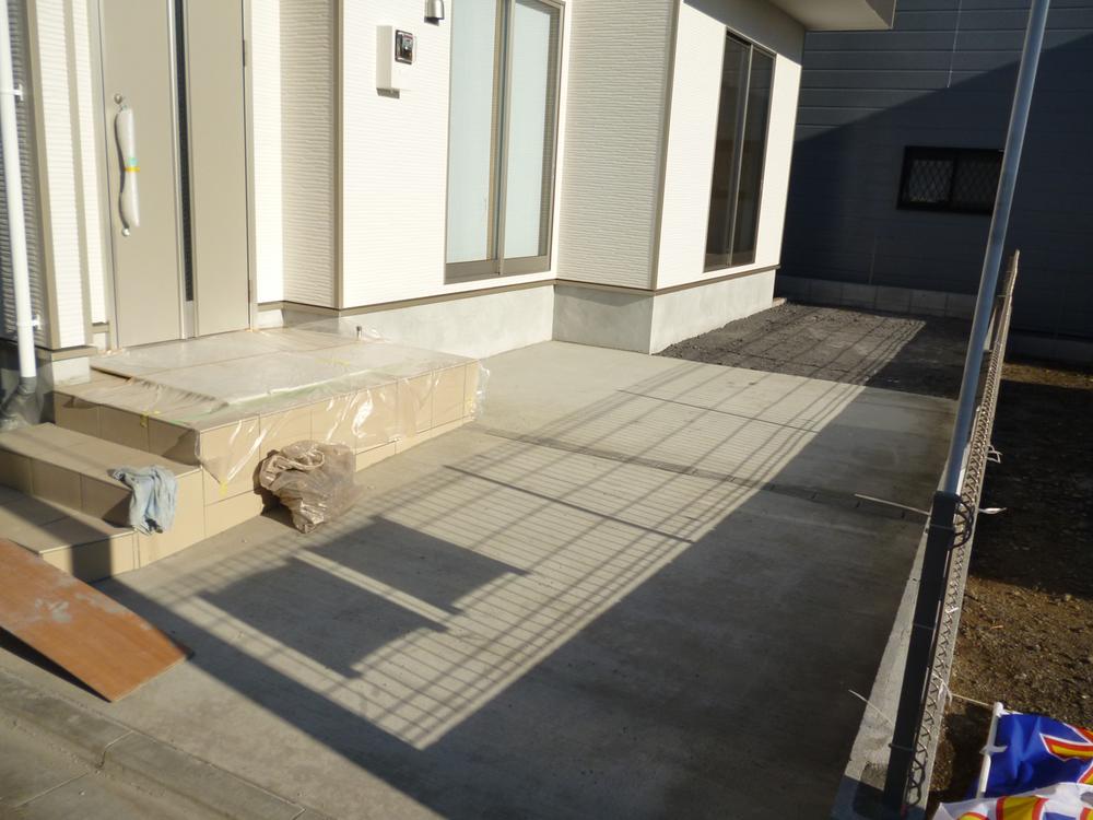 Parking lot. Building 2