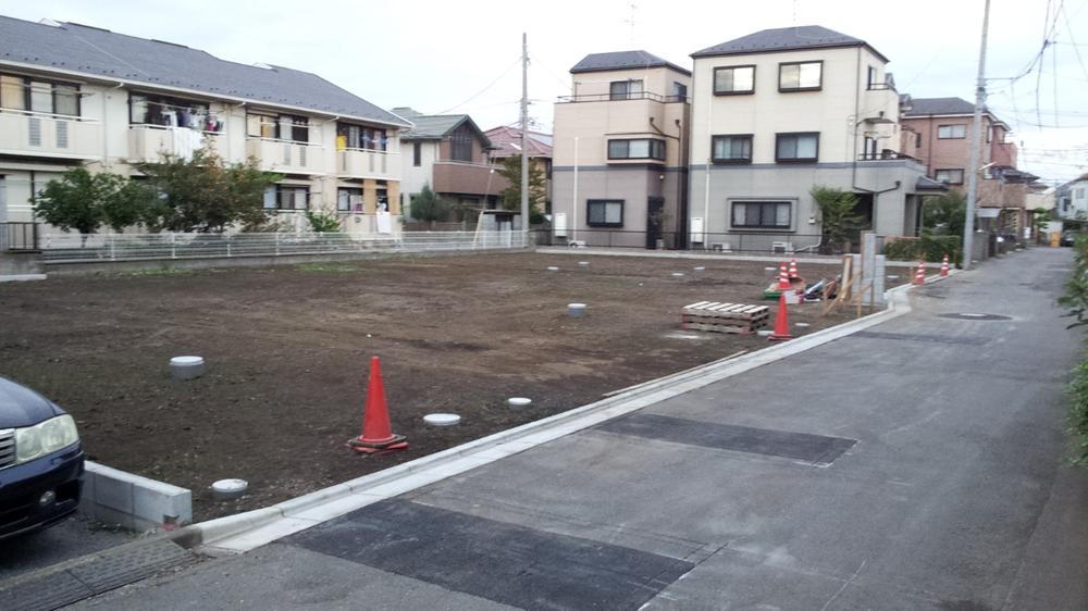 Local appearance photo. Local (11 May 2013) Shooting