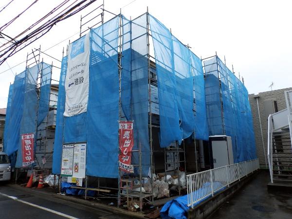 Local appearance photo. 1 Building Local (10 May 2013) Shooting