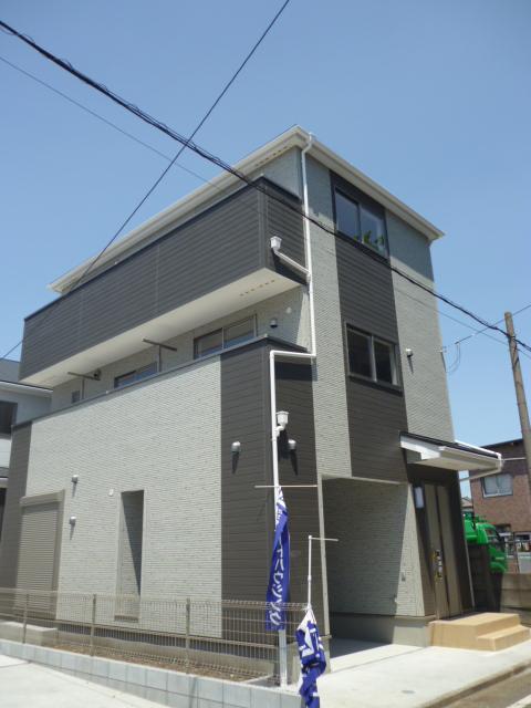 Rendering (appearance). The specification is complete building. Please different because the image is color and the like of the outer wall.