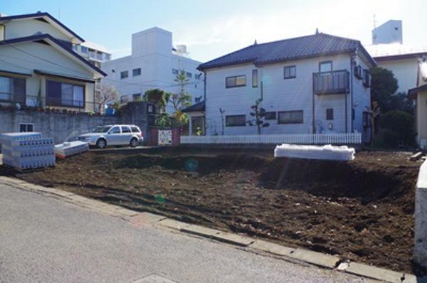 Local appearance photo. Local (12 May 2013) Shooting