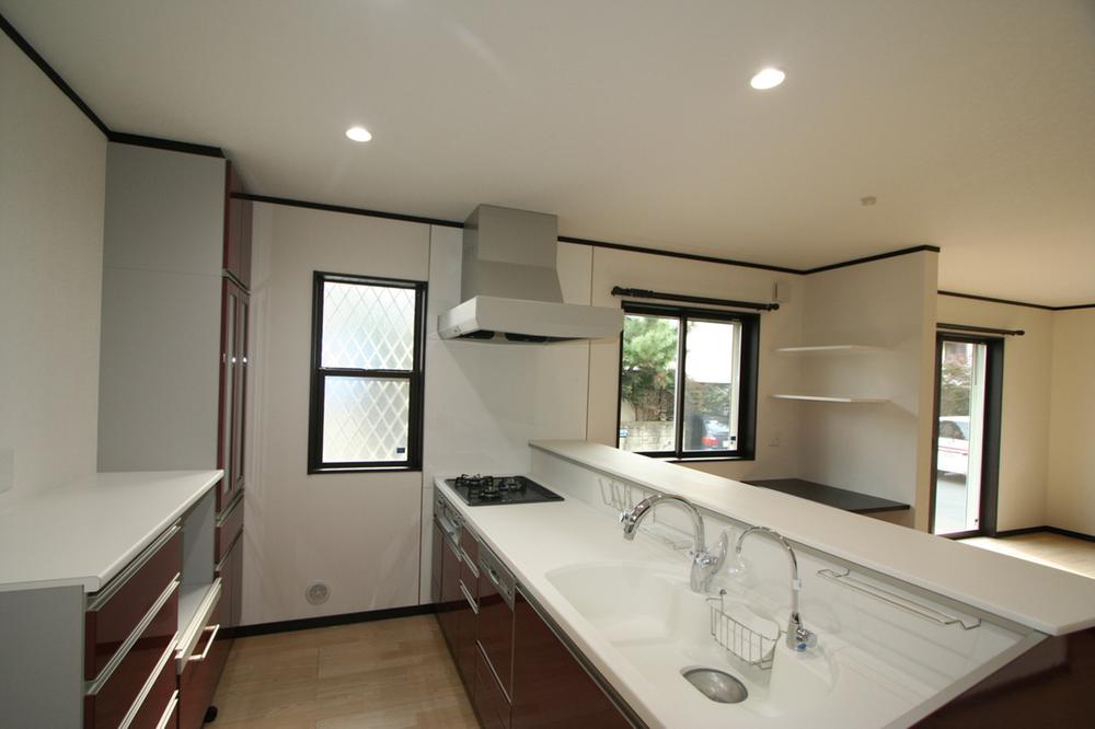 Kitchen. Indoor (10 May 2013) Shooting