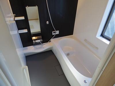 Bathroom. Indoor (10 May 2013) Shooting