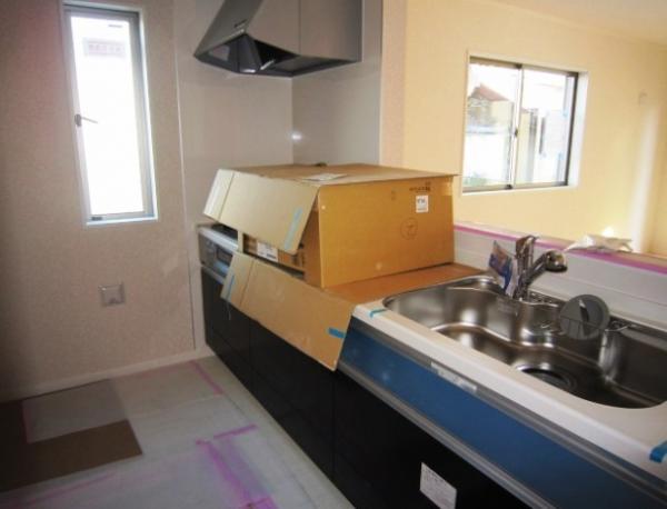 Kitchen. Workbench of the large kitchen!