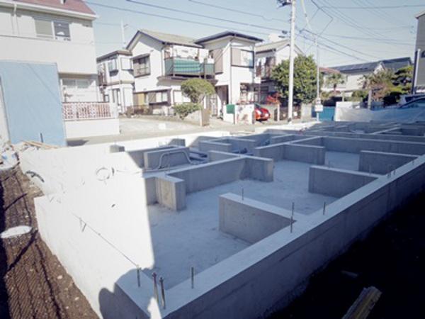 Local appearance photo. Local (12 May 2013) Shooting