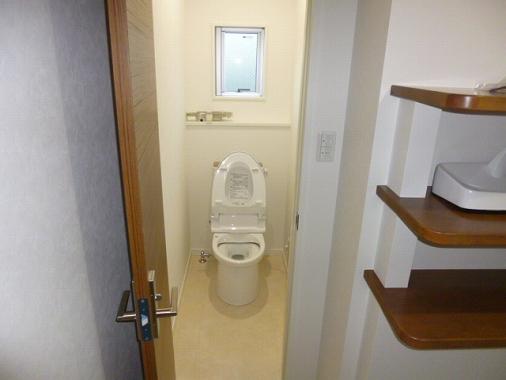 Toilet. Second floor of the toilet