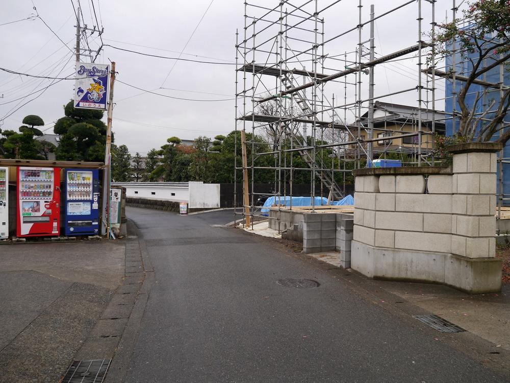 Local photos, including front road