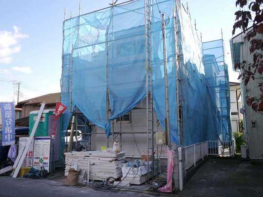 Local appearance photo. Is also a good many living environment also commercial facilities around in a quiet residential area of ​​the Sagami-Ono Station walking distance.