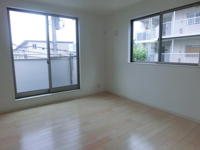 Non-living room. H Building