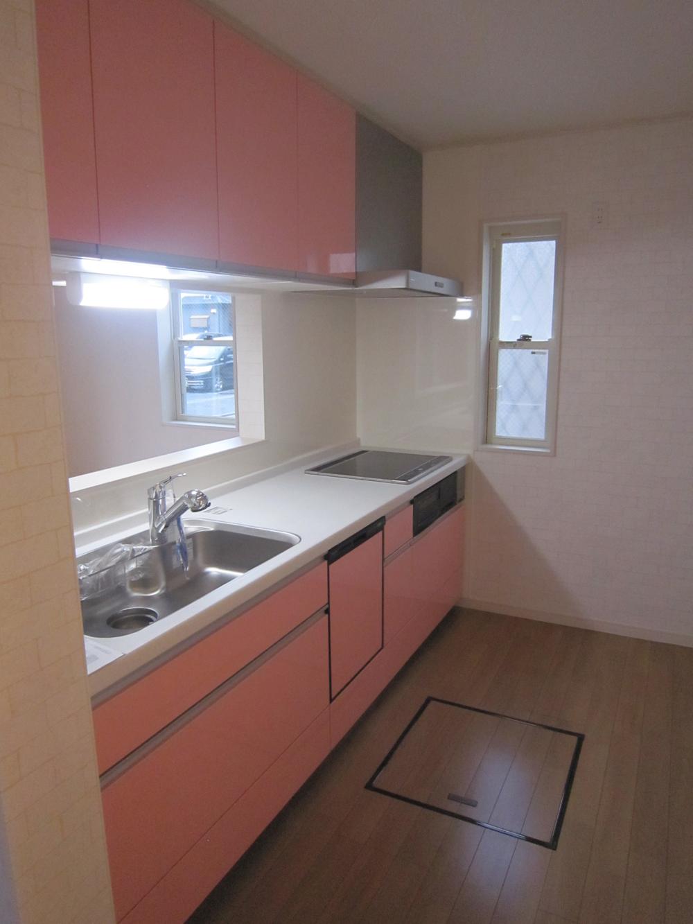 Same specifications photo (kitchen)