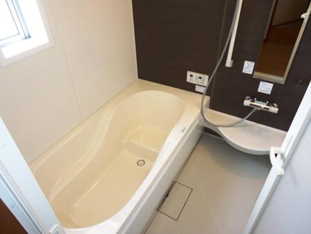 Same specifications photo (bathroom)